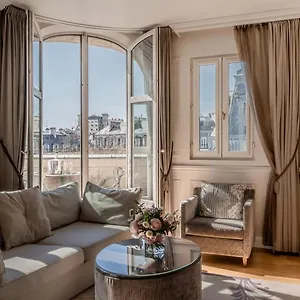 La Clef Louvre By The Crest Collection París