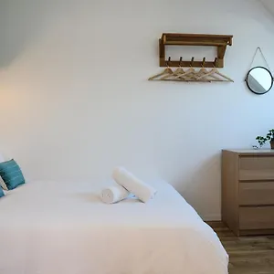 https://chamonix-holiday-cromotherapy-apartment-1.hotels-rhonealpes.com