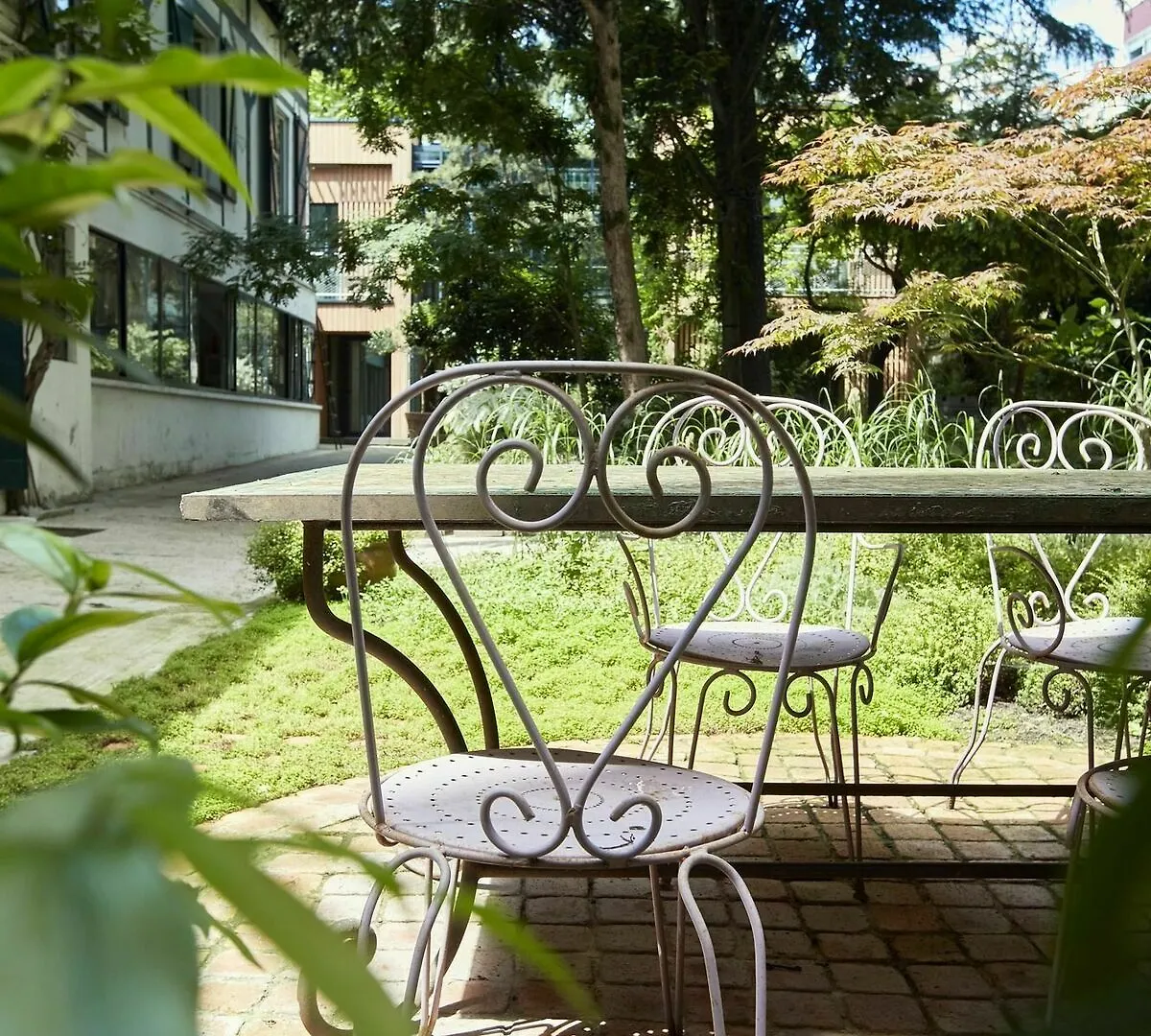 Eden Lodge Paris