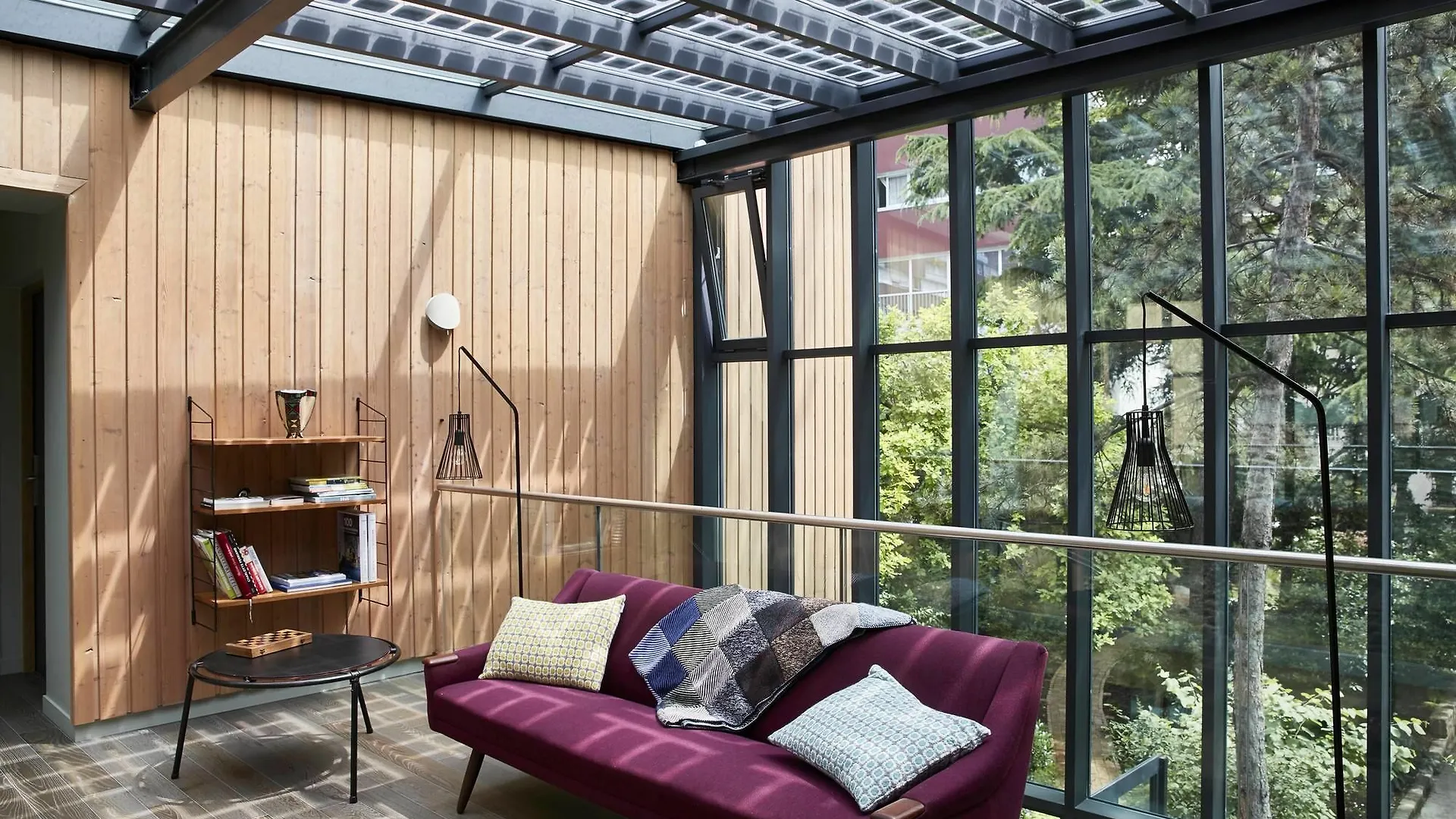 Eden Lodge Paris Bed & Breakfast